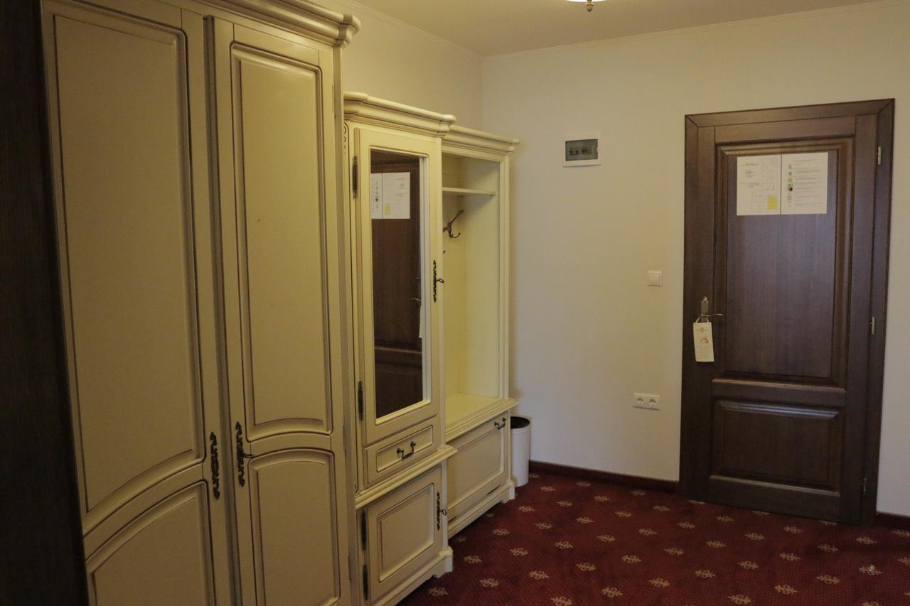 Hotel Slavia Salonta Extérieur photo